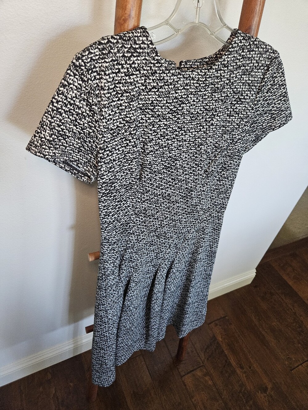 Michael Kors Herringbone Ponte Dress - Picture 4 of 14